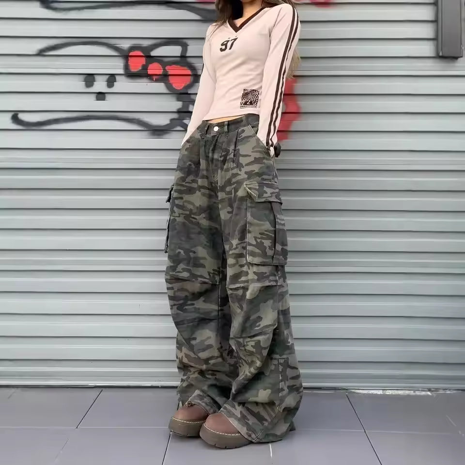 Baggy Camouflage Cargo Pants - Streetwear Boulevard