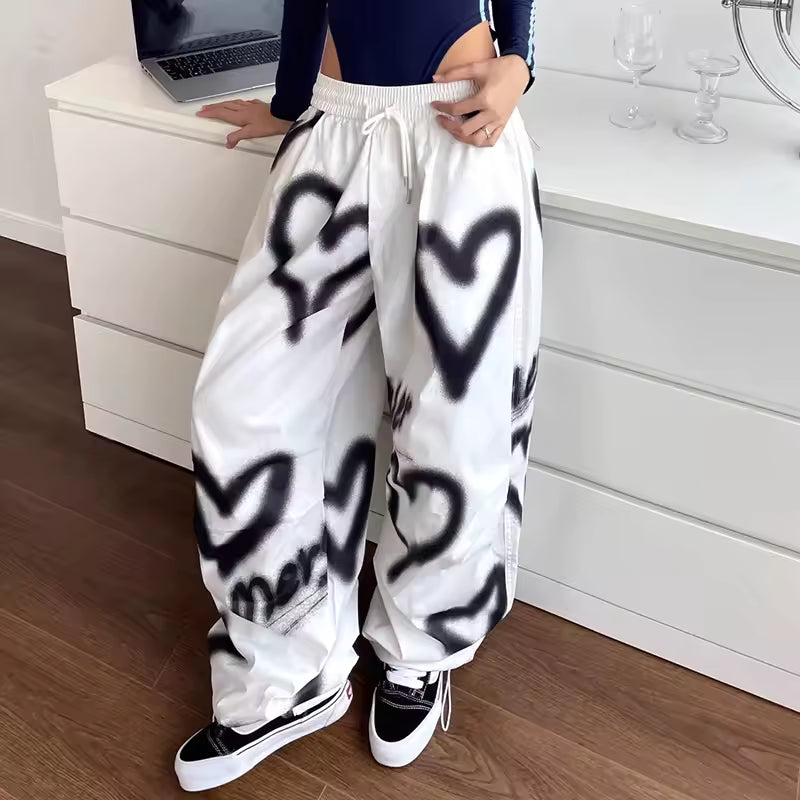 Graffiti Heart Pants - Streetwear Boulevard
