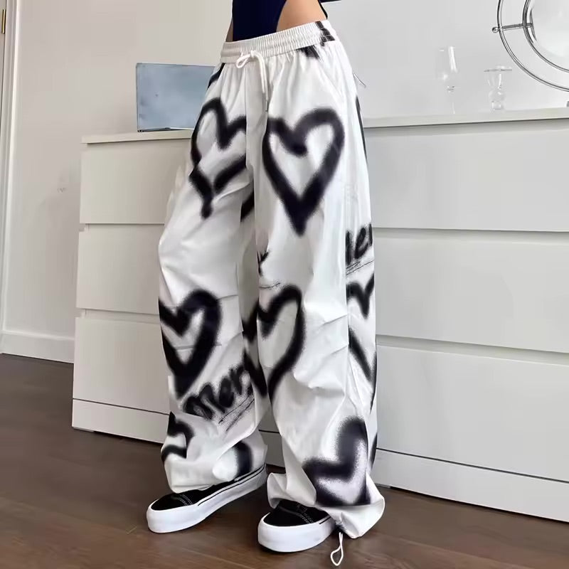 Graffiti Heart Pants - Streetwear Boulevard