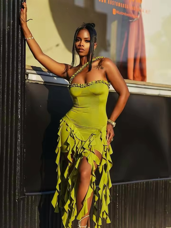 Hanky-Hem Ruffle Bodycon Dress